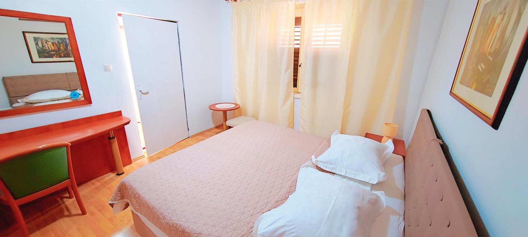 Apartments Jadranka Tučepi Zimmer foto